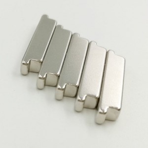 Maighnéad heitritíopa